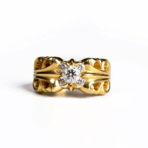 22K GOLD K&T RING WITH 5 DIAMONDS